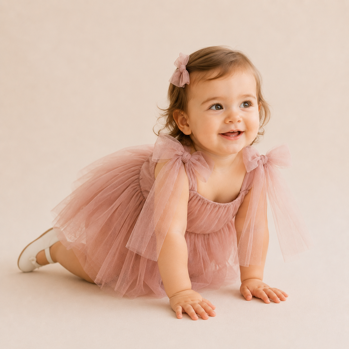 Barboteuse bébé fille blanche tulle épaules à nœuds cérémonie