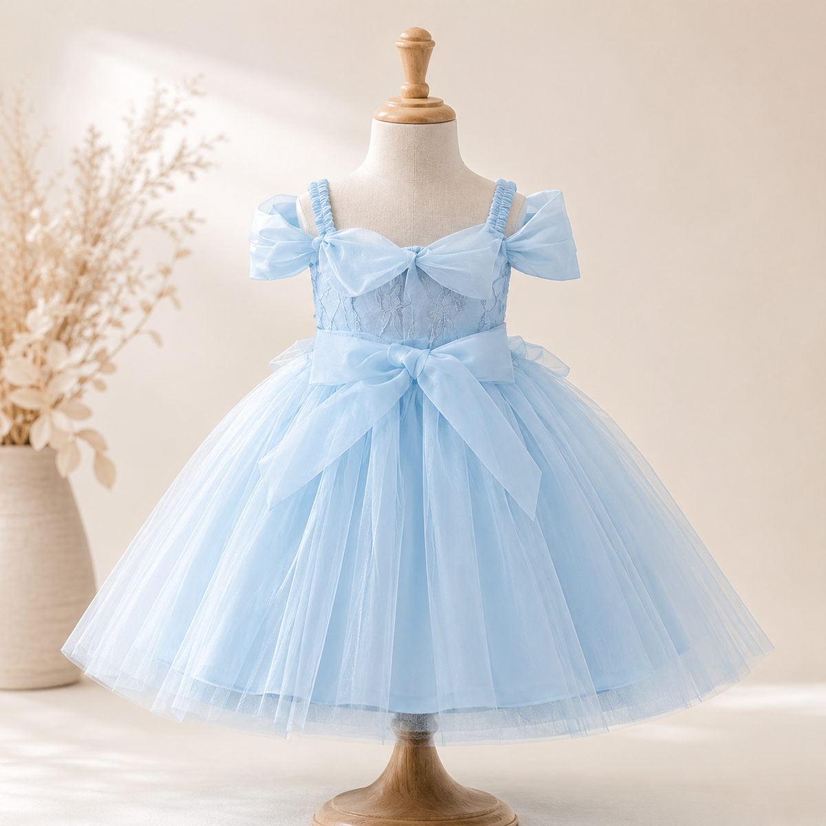 Robe bébé cérémonie bleue manches bouffantes dentelle florale tulle
