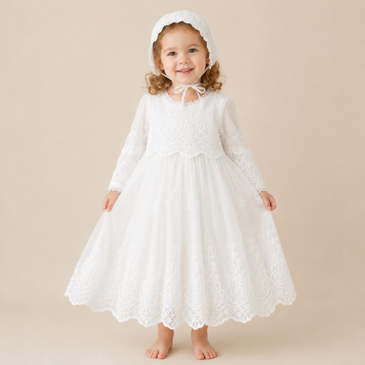 Robe longue de baptême bébé dentelle et béguin assorti blanc