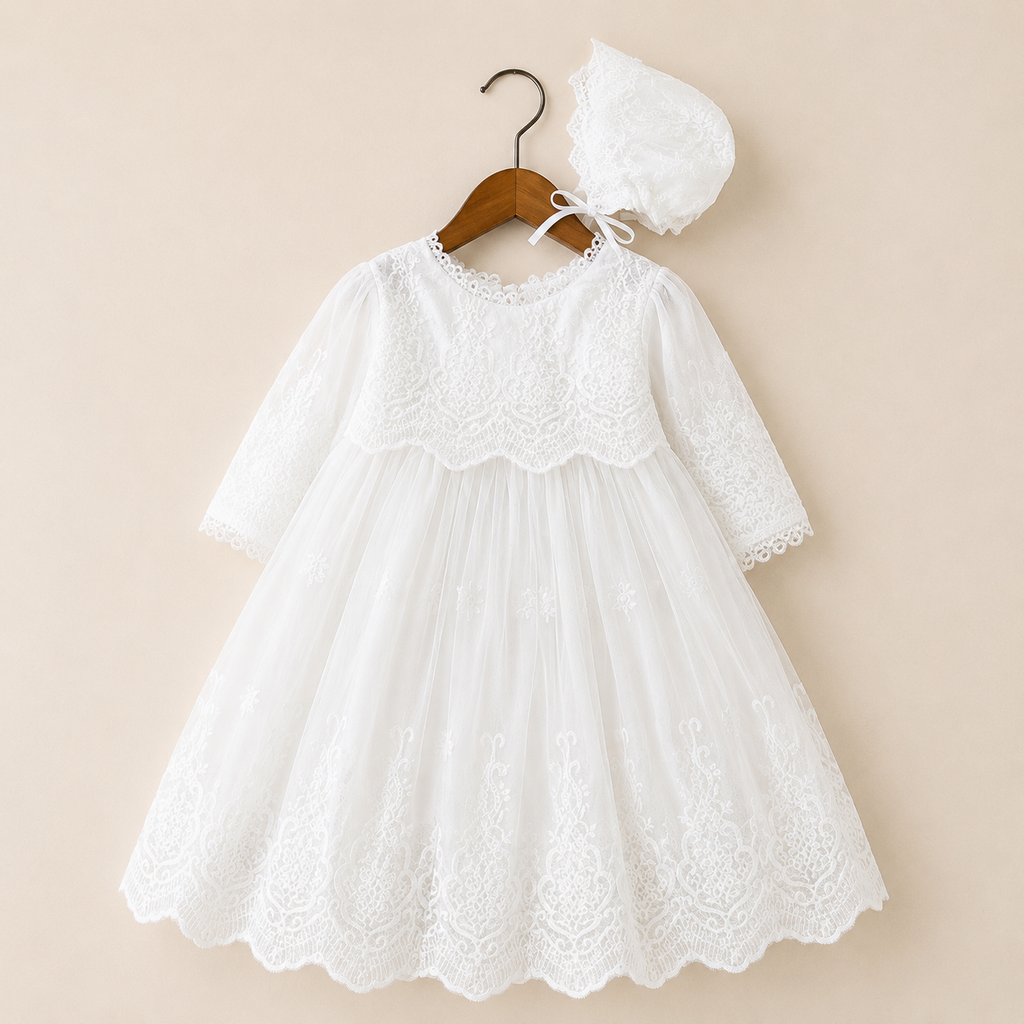 Robe longue de baptême bébé dentelle et béguin assorti blanc